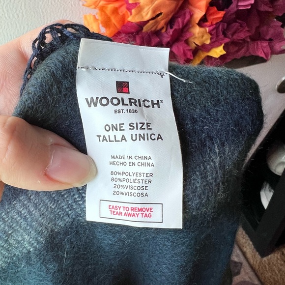 Plaid WOOLRICH Shawl Blanket Wrap Poncho ~ One Size Fits All. - Picture 2 of 15